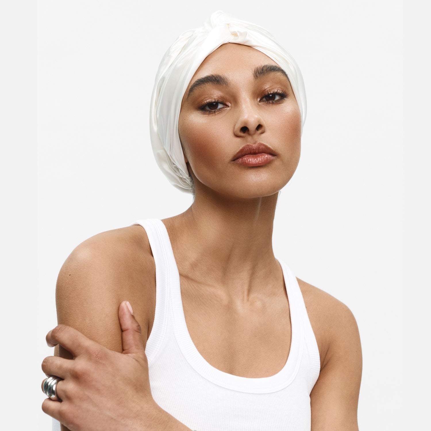 Turban Pearl White Detail